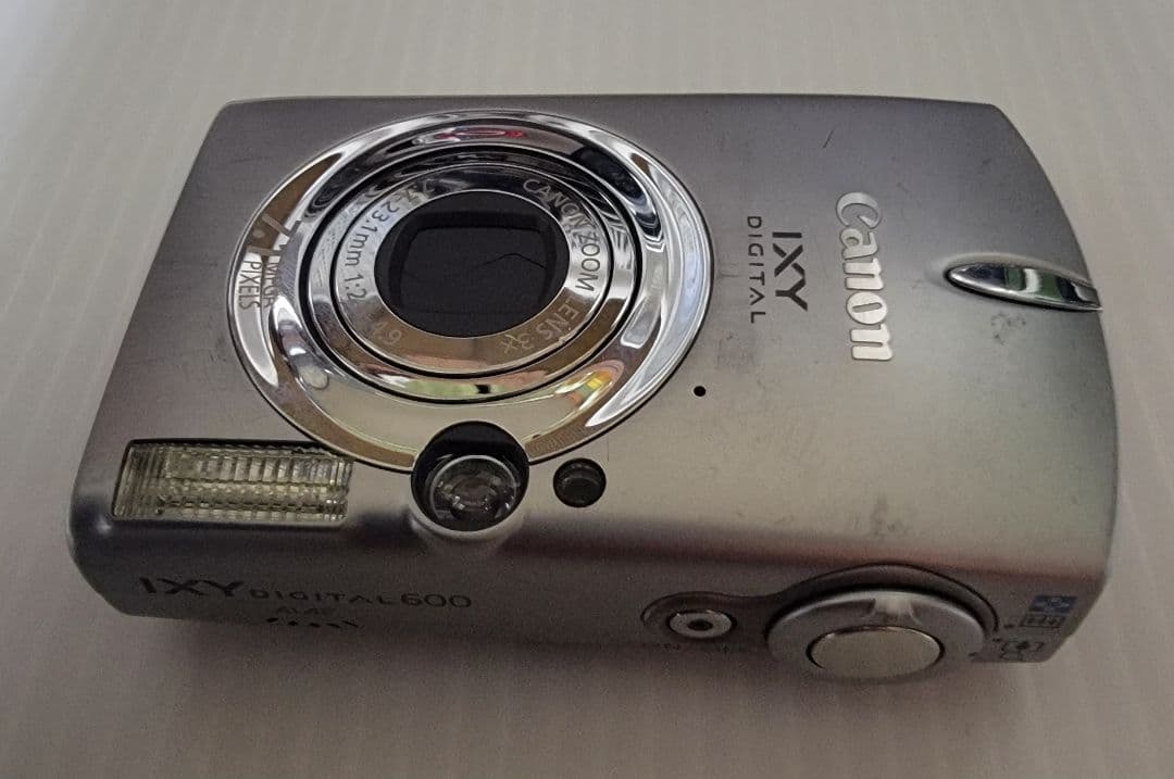 動作品！Canon ixy Digital 600