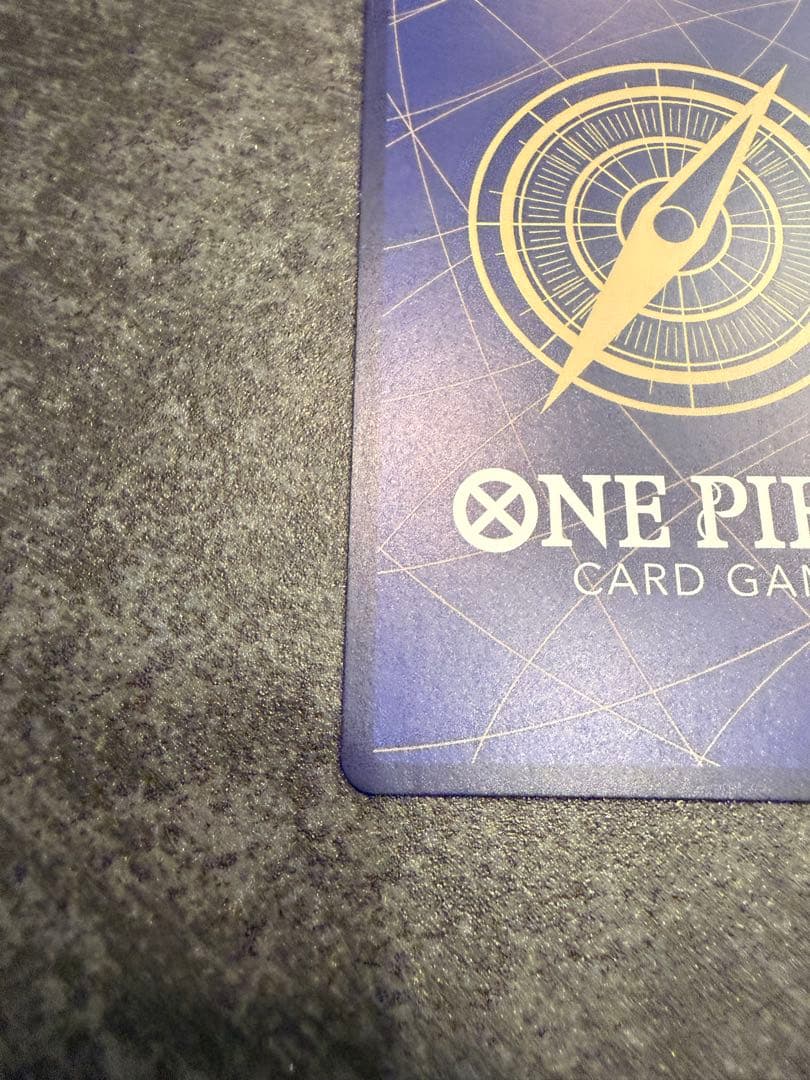 \"美品\"ワンピースカード　シャンクス　手配書　OP09-004