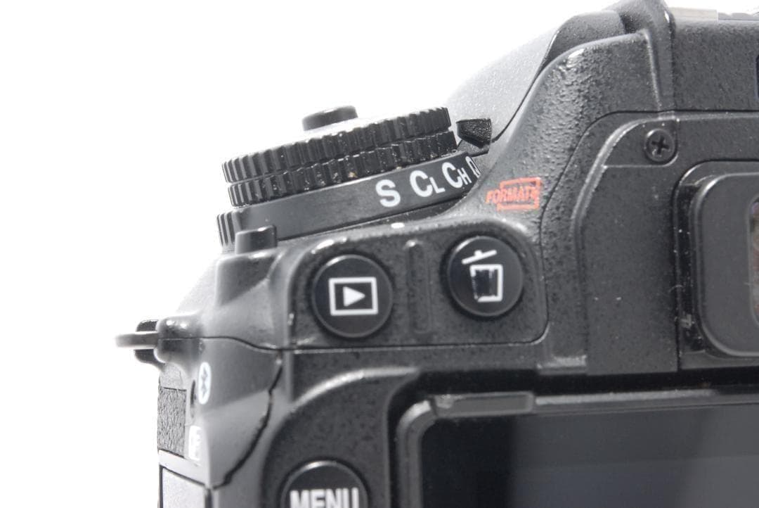 本日限定フォロー割価格！ Nikon D7500 取説あり　Err表示　割れあり