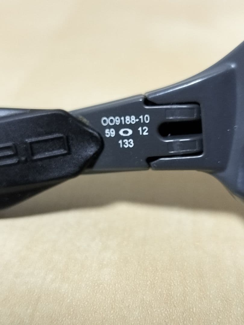 状態良好 レンズ新品 OAKLEY FLAK 2.0