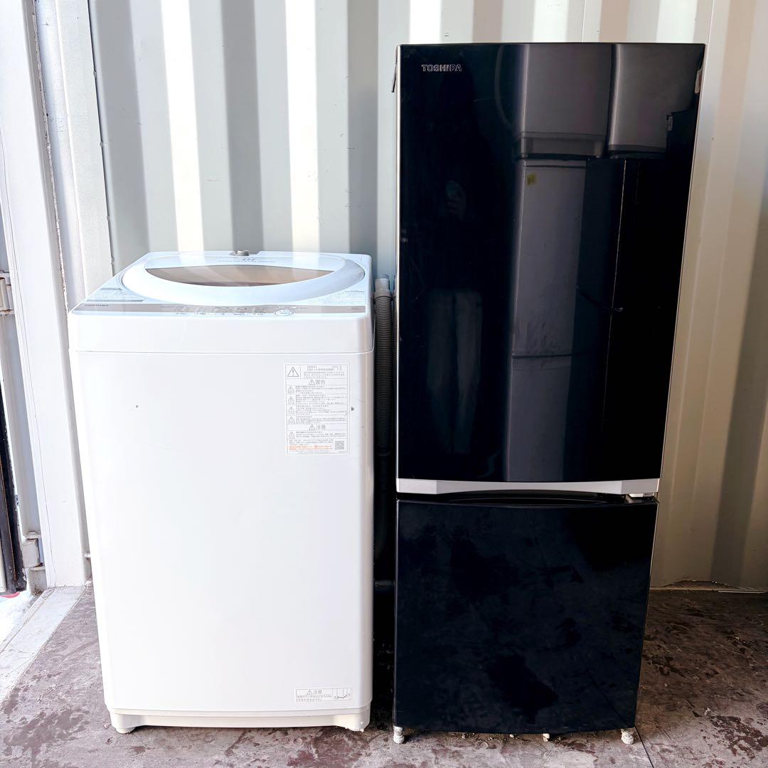 運搬取付無料！ブラック&ホワイト純正東芝シンプルおしゃれ家電セット！完動超美品！