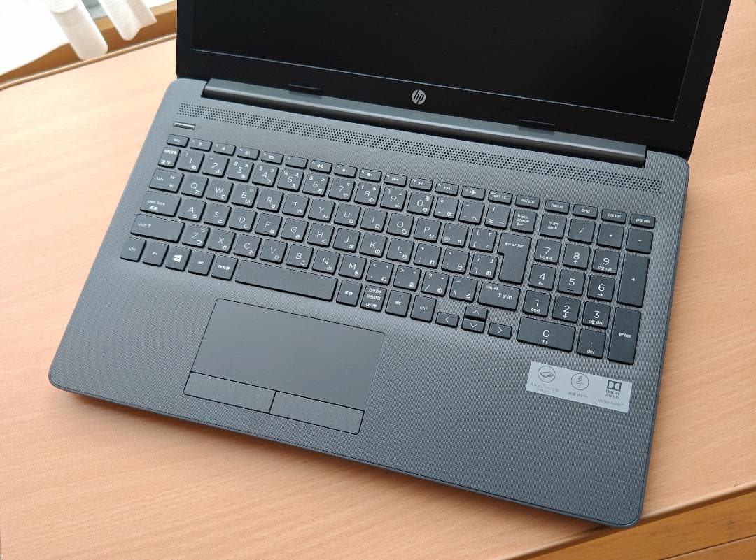 HPスリムな ノートパソコン