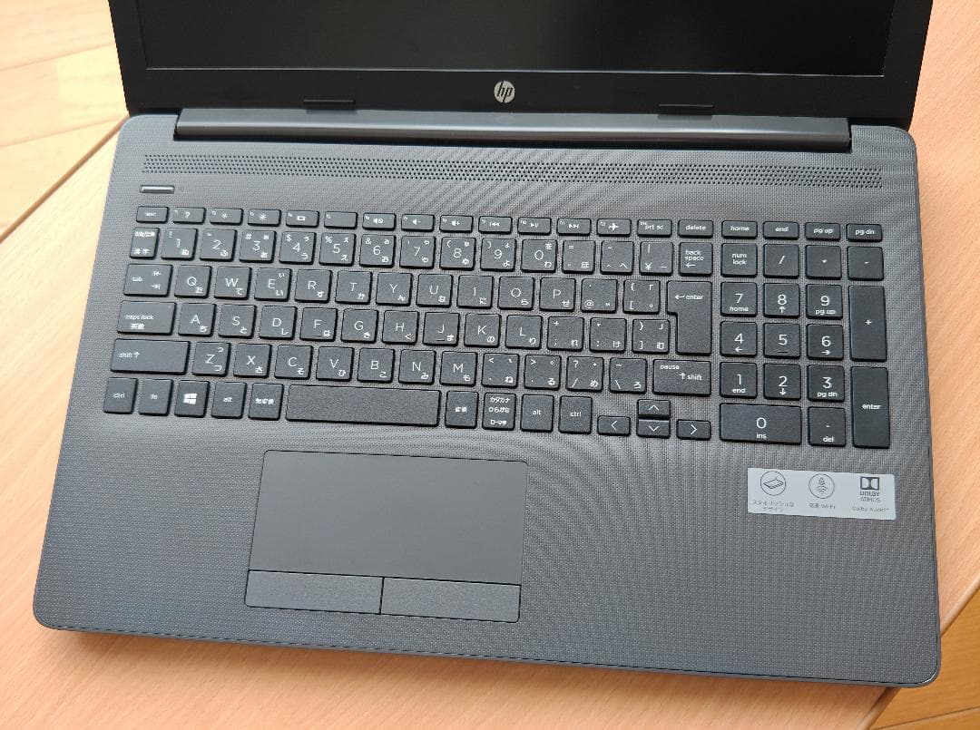 HPスリムな ノートパソコン