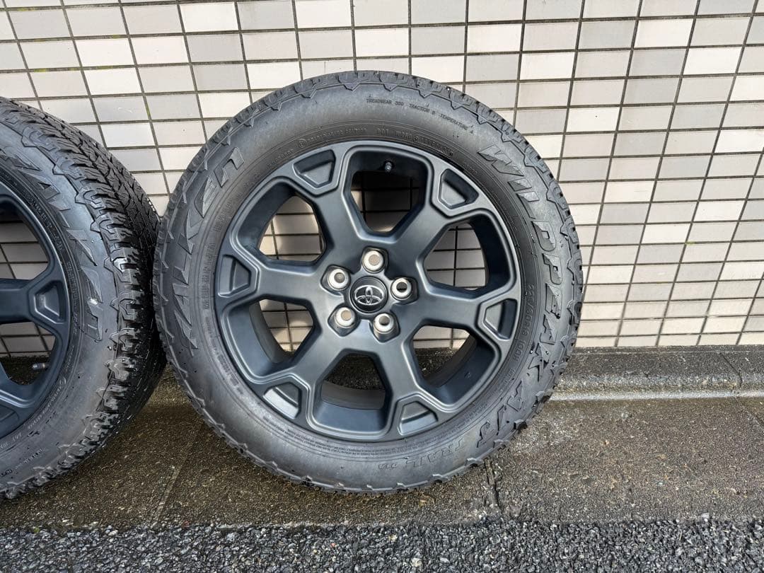 2023年新車外しRAV4 オフロードPKGⅡ 純正18インチ 4本 送料込み