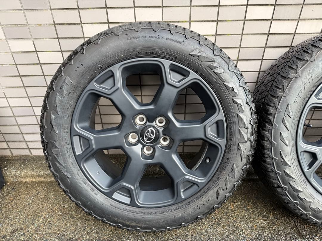 2023年新車外しRAV4 オフロードPKGⅡ 純正18インチ 4本 送料込み