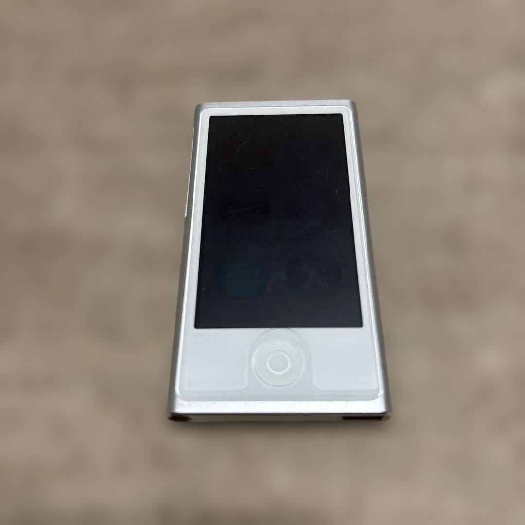 Apple iPod nano 第7世代　16GB シルバー