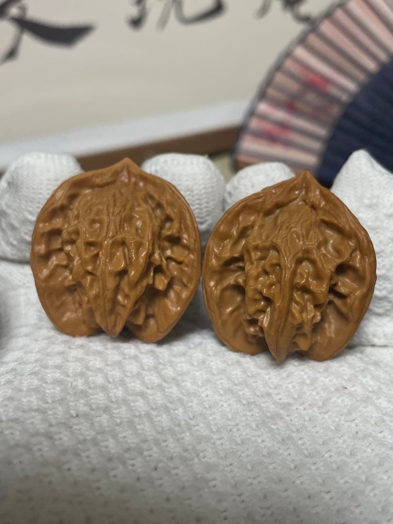 No.312 文玩核桃盘山三棱正奔 (ベンツマーク)文玩袋　セット