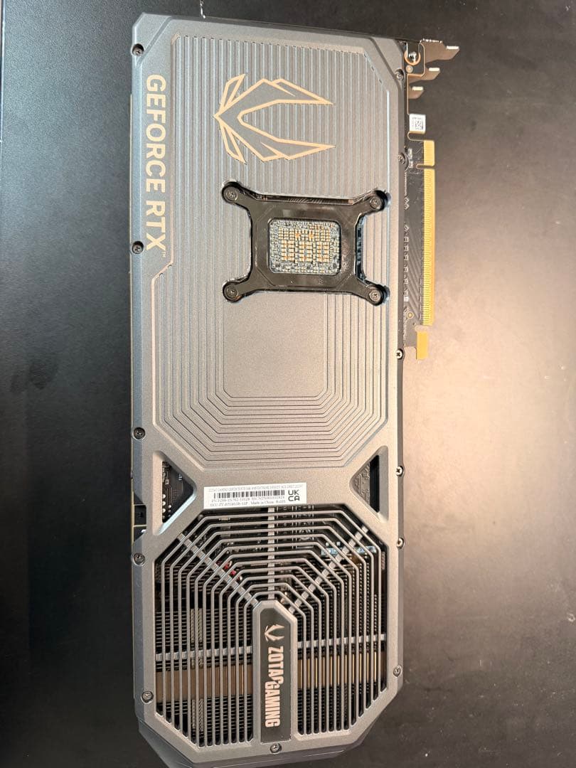 ZOTAC RTX 5080 AMP EXTREME INFINITY動作確認済