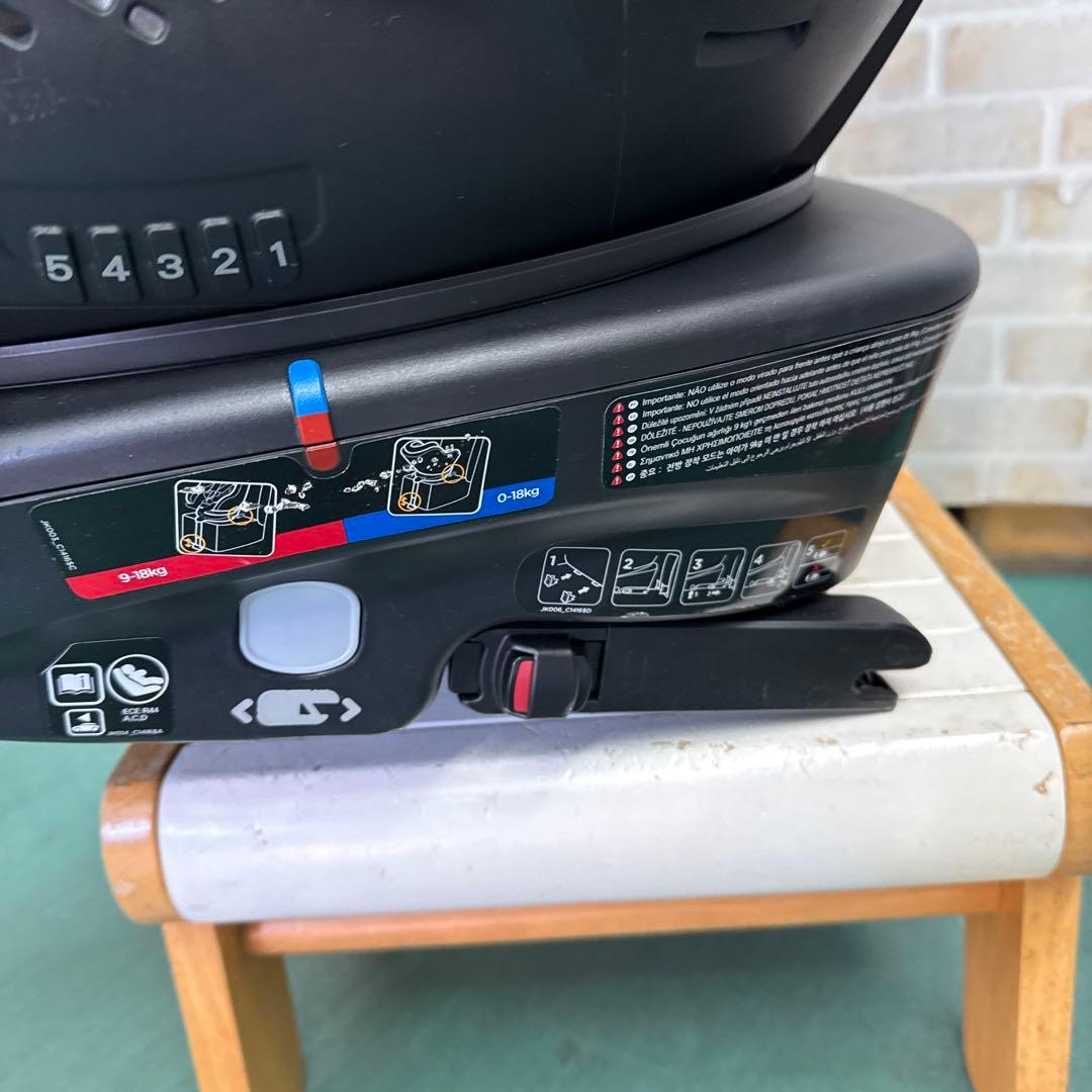 ジョイー　チャイルドシート isofix 回転式　新生児から