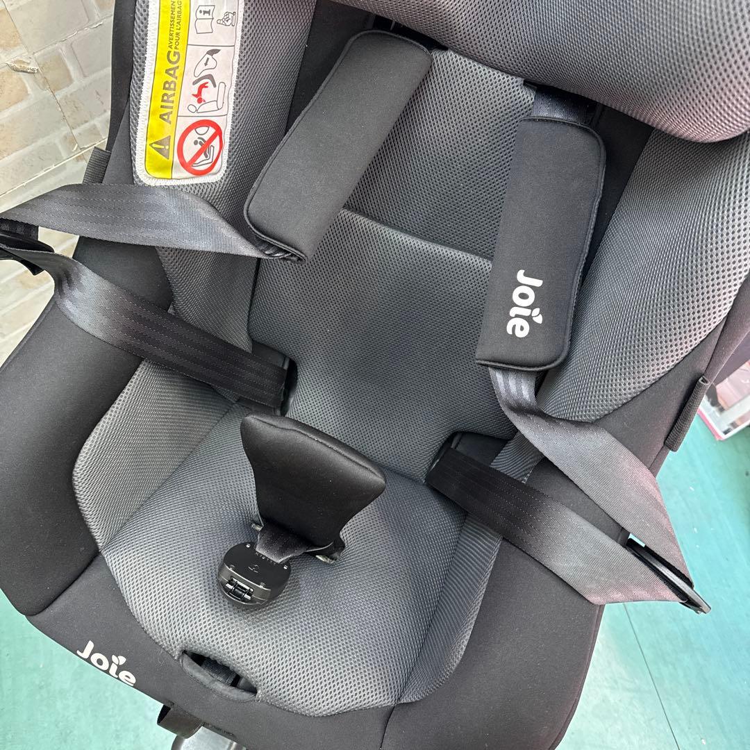 ジョイー　チャイルドシート isofix 回転式　新生児から