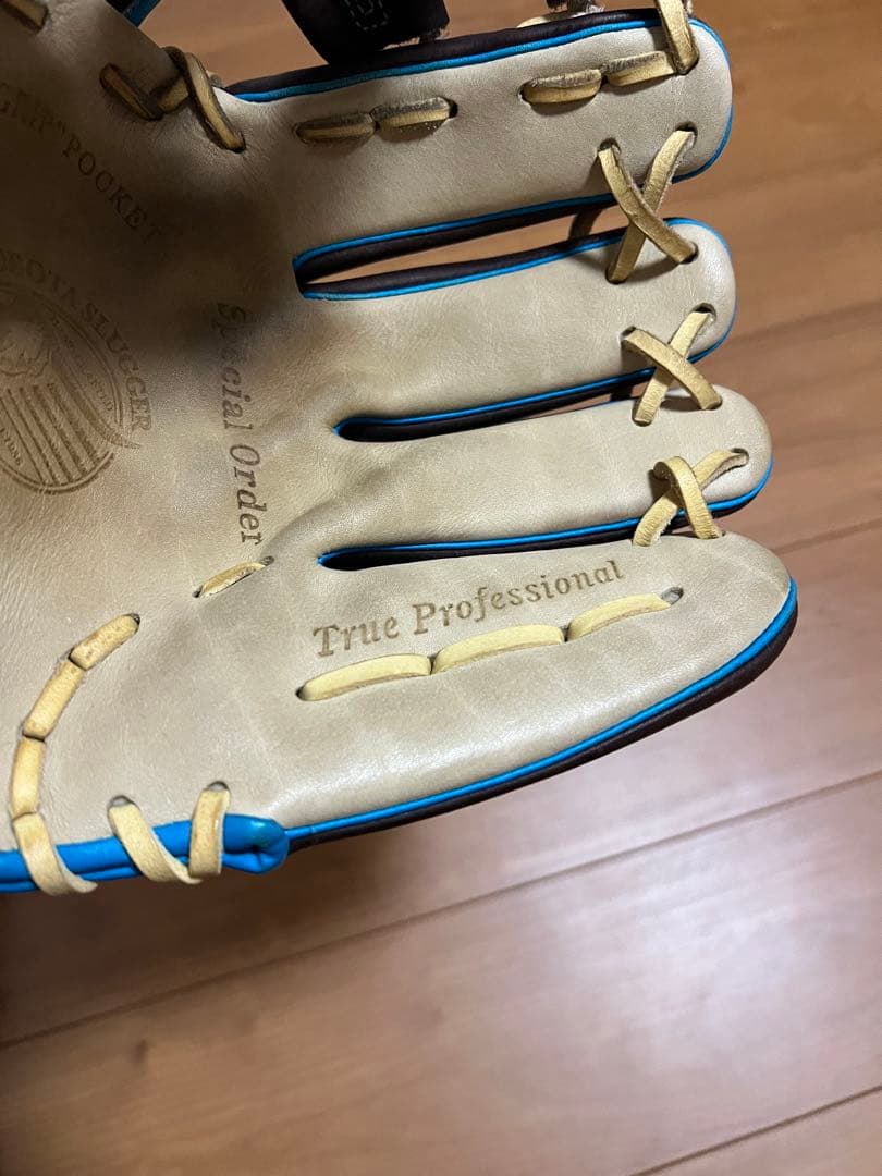 特注 軟式野球グローブ 黒/青/ベージュ