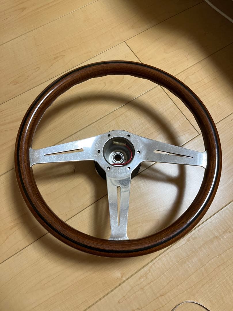 ナルディ ウッド＆ポリッシュ 360mm