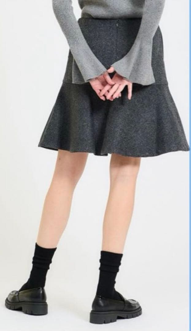 お値下げ中　ESTINATION ウールフレアミニスカート グレー