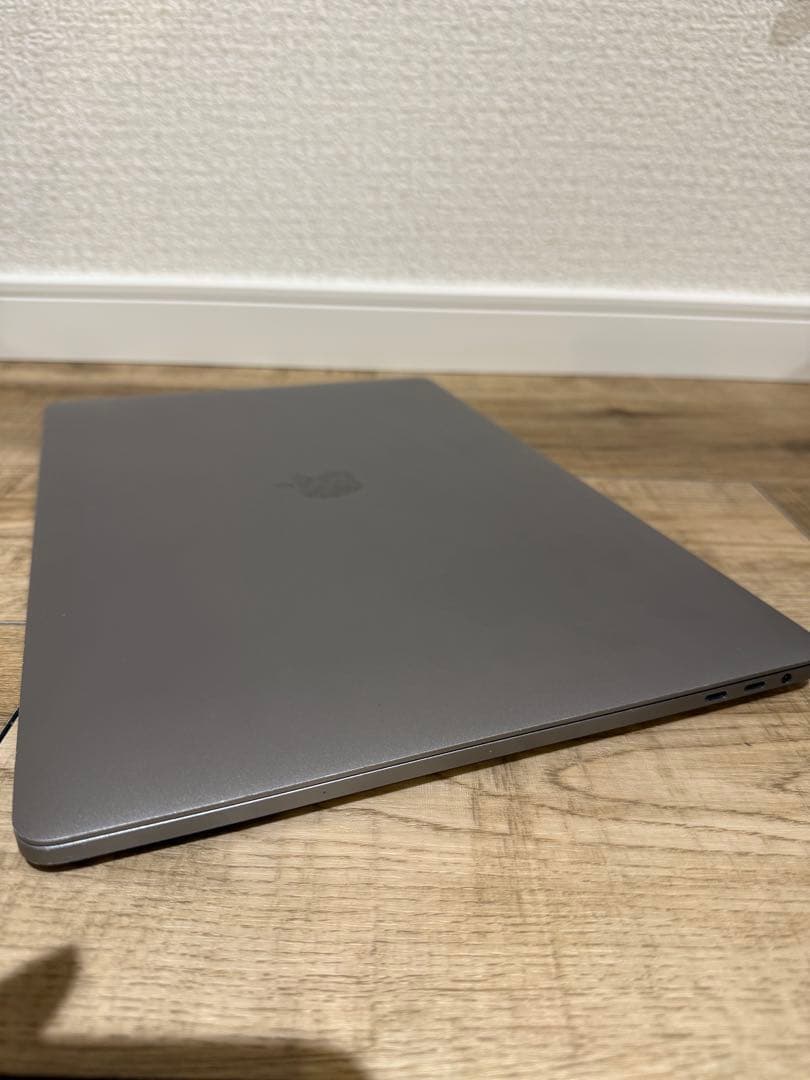 ⚠️メルカリ最安値！MacBook pro 15.6inch 美品！ハイスペック！
