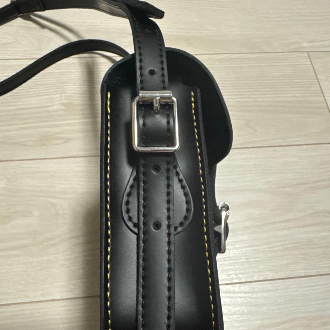 【美品】Dr.Martens 7インチ サッチェルバッグ ブラック