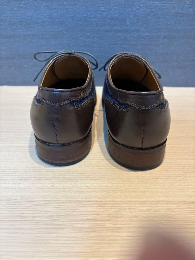 極美品キャサリンハムネットロンドン　31714 日本サイズ26.0cm目安