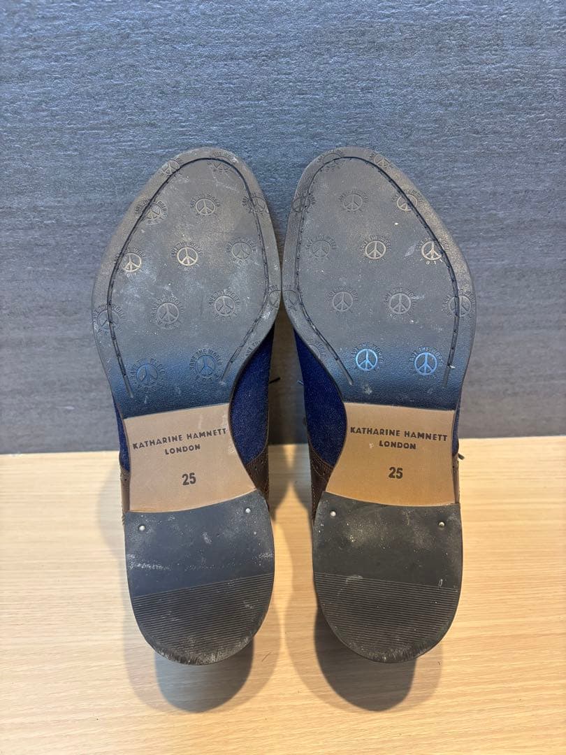 極美品キャサリンハムネットロンドン　31714 日本サイズ26.0cm目安