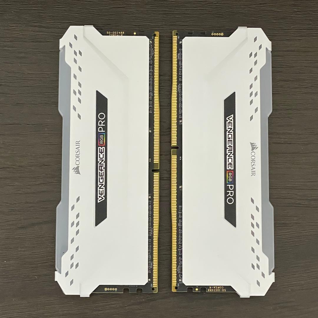 メモリー Corsair CMW32GX4M2E3200C16W