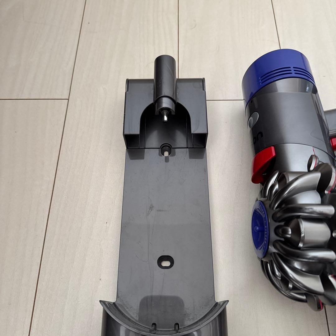 dyson ダイソン sv10 コードレスクリーナー　セット