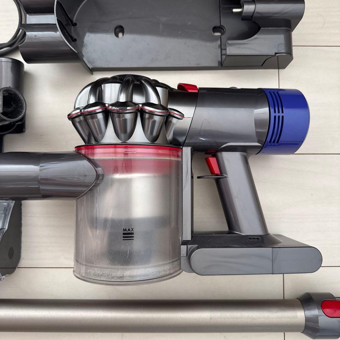 dyson ダイソン sv10 コードレスクリーナー　セット