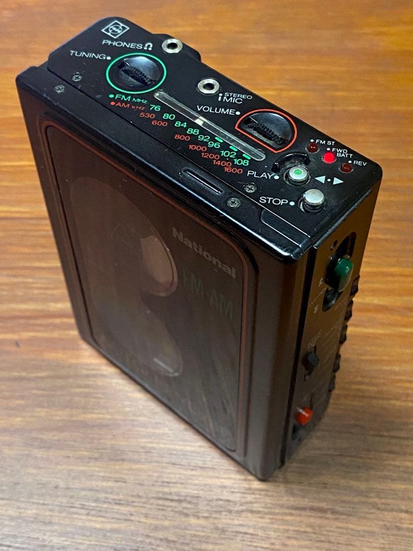 ナショナル　ヘッドホンラジカセAUTO REVERSE プレーヤーRX-S70