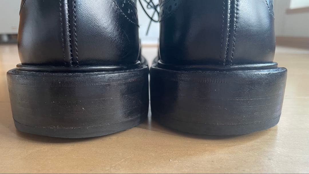 トリッカーズ 8064 ウイングチップ　黒