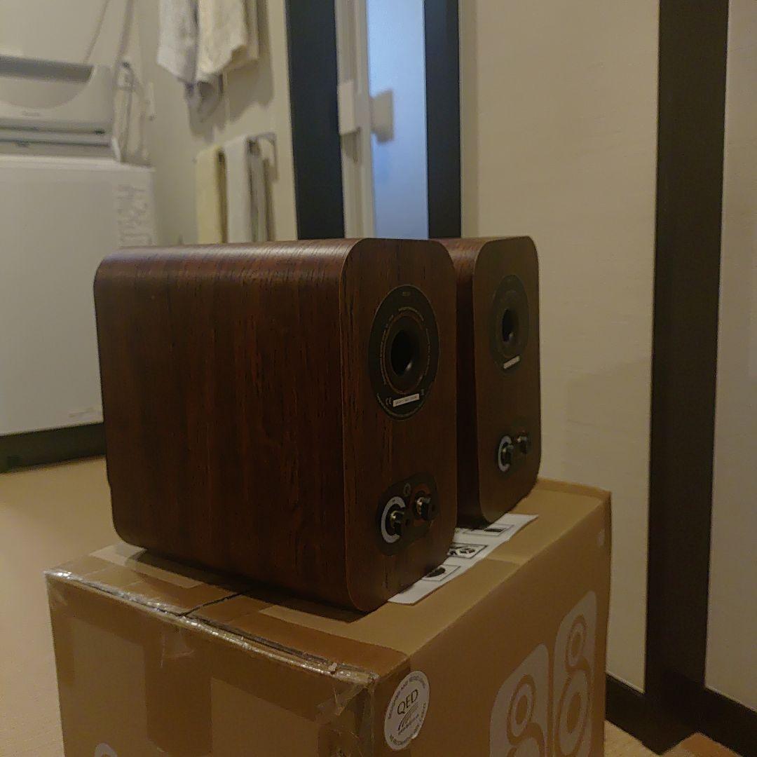Q Acoustics 3010i　現行品ウォールナットブックシェルフスピーカー