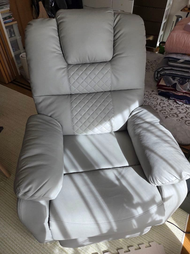 グレー リクライニングソファ キルティングデザイン