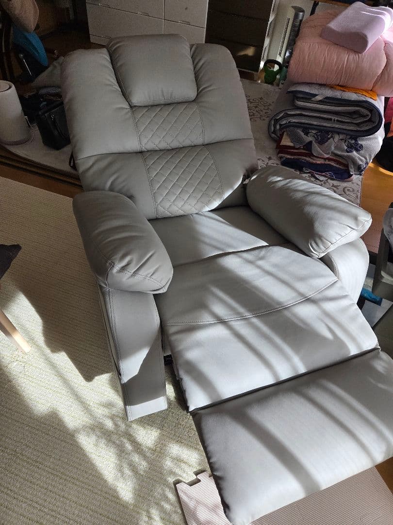 グレー リクライニングソファ キルティングデザイン