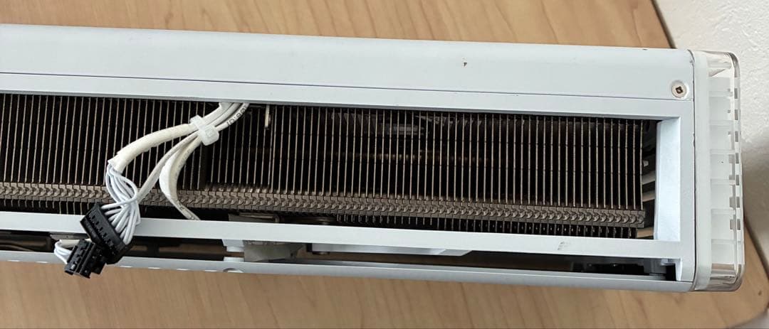 RTX 4090 ヒートシンク　ファン　バックプレート　LED ケーブル