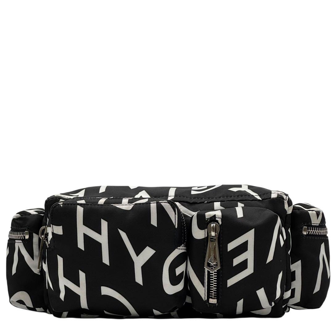 GIVENCHY ジバンシー　ボディバッグ　クロスボディ　ショルダーバッグ　総柄