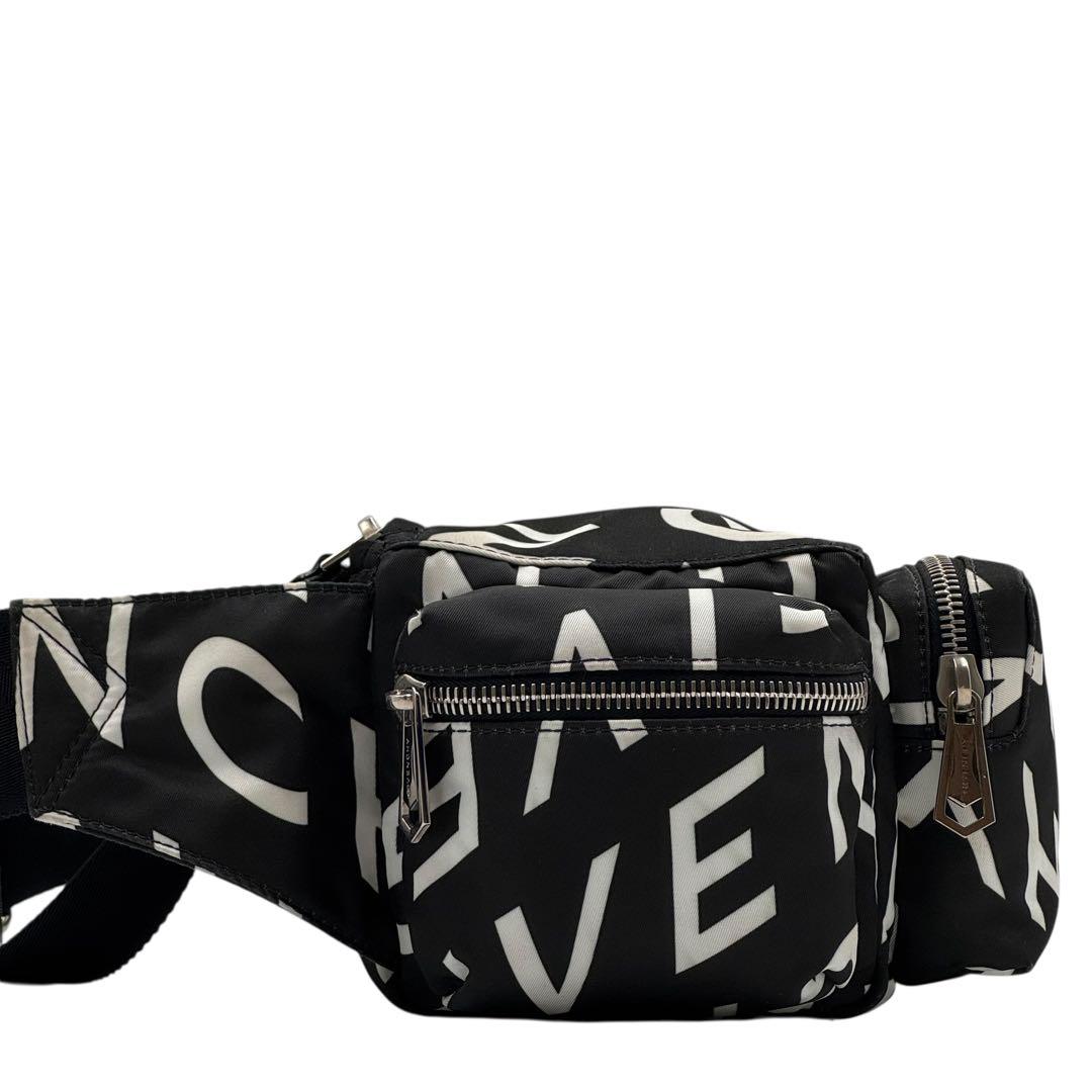 GIVENCHY ジバンシー　ボディバッグ　クロスボディ　ショルダーバッグ　総柄