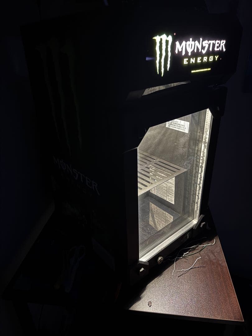 非売品 モンスターエナジー冷蔵庫