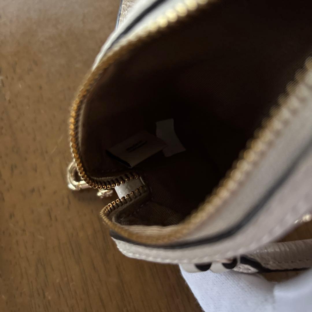 値下げ　美品　コーチ ミニ バッグチャーム ローアン　ストロベリー