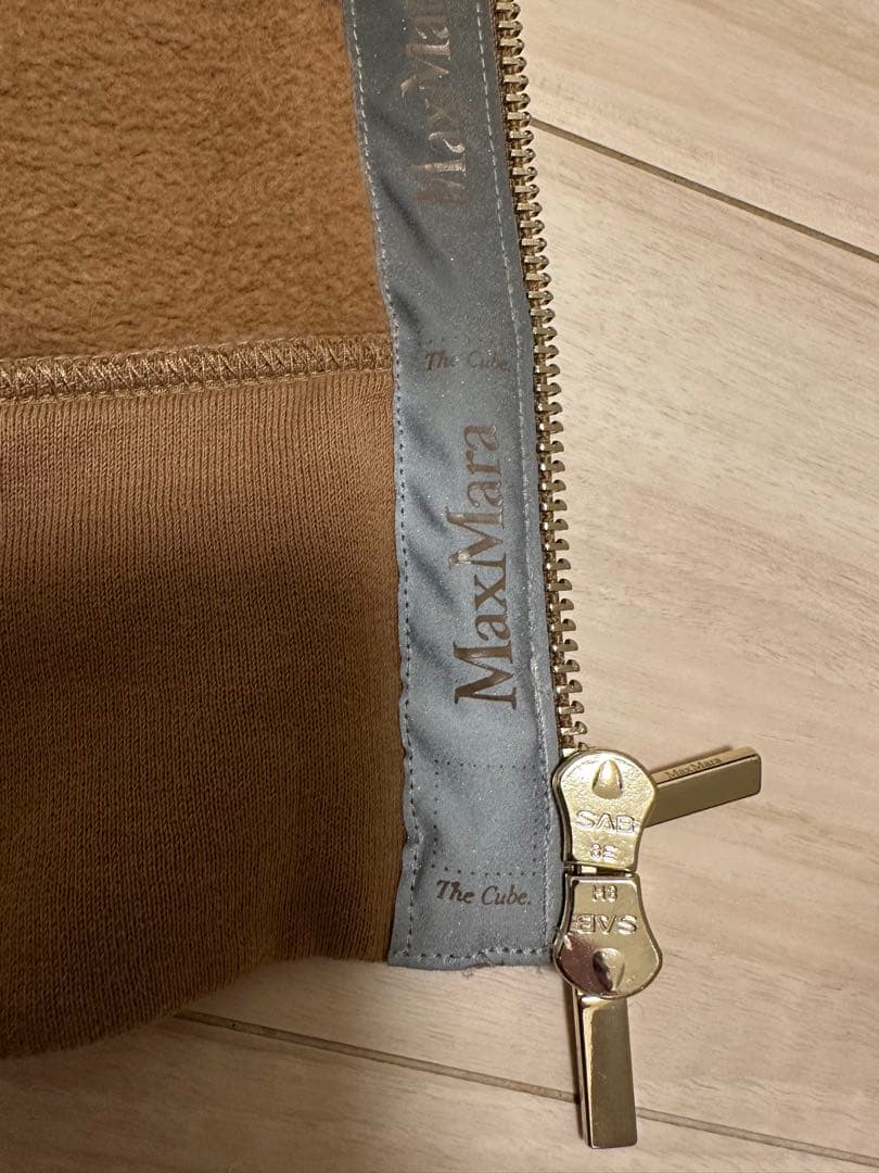 Max Mara The Cube ブラウンフーディ