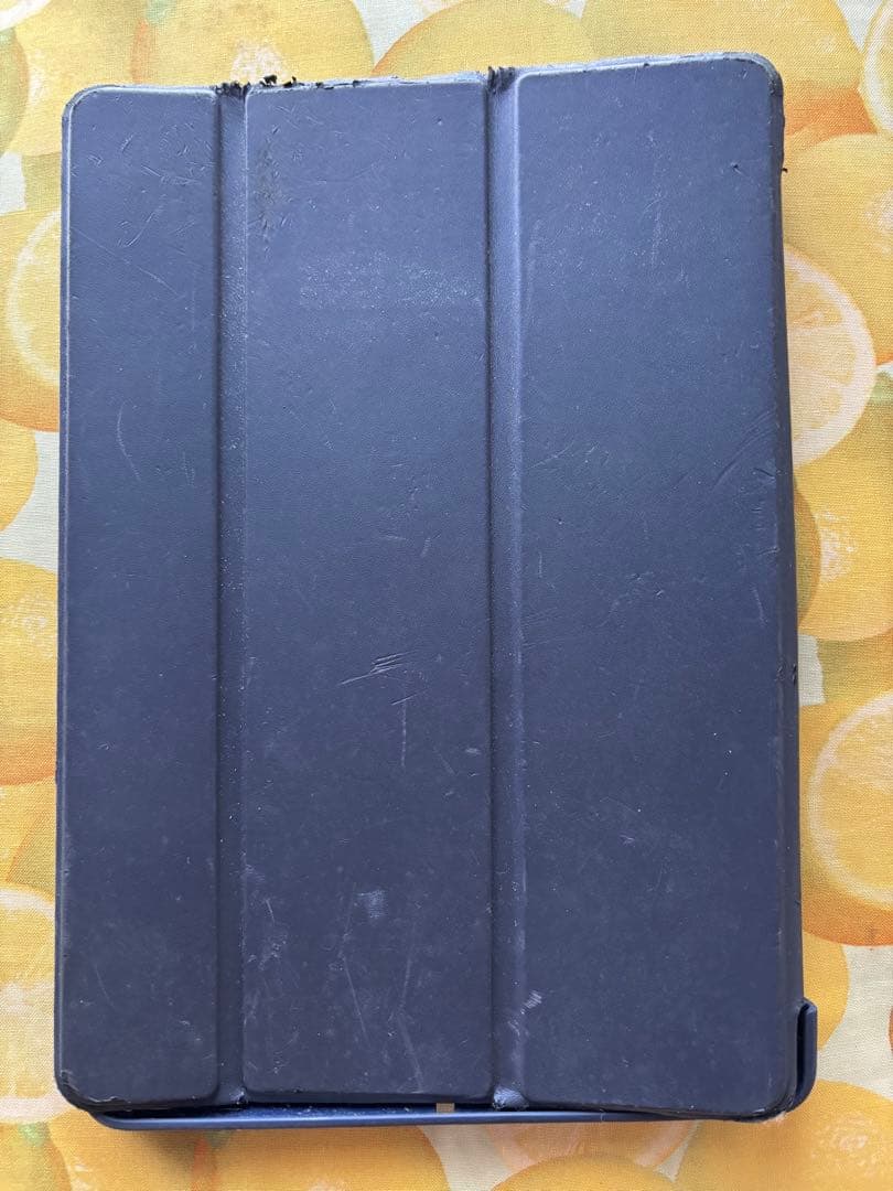 Apple iPad 第7世代 32GB スペースグレー カバー、充電器つき