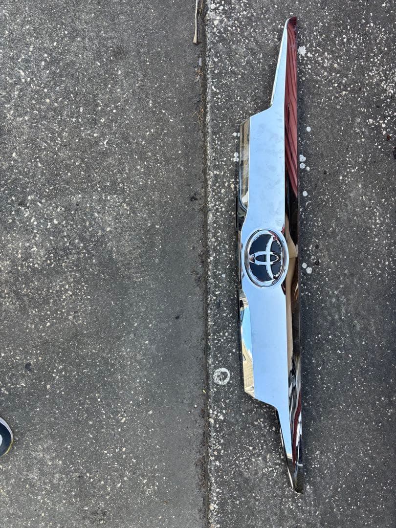 トヨタ 30系アルファード リアガーニッシュ