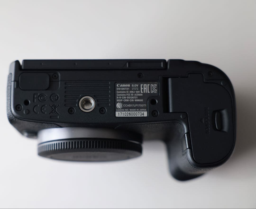 Canon EOS R ミラーレスカメラ ボディ