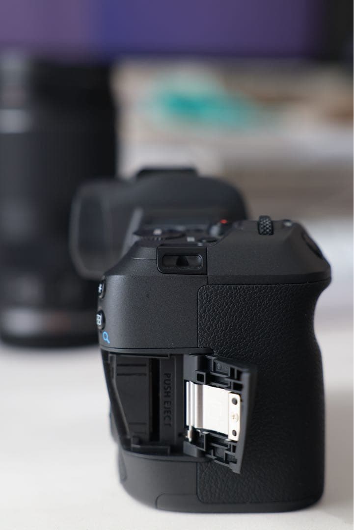 Canon EOS R ミラーレスカメラ ボディ