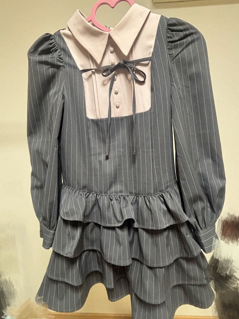 pium ヨーク切り替えティアードワンピース