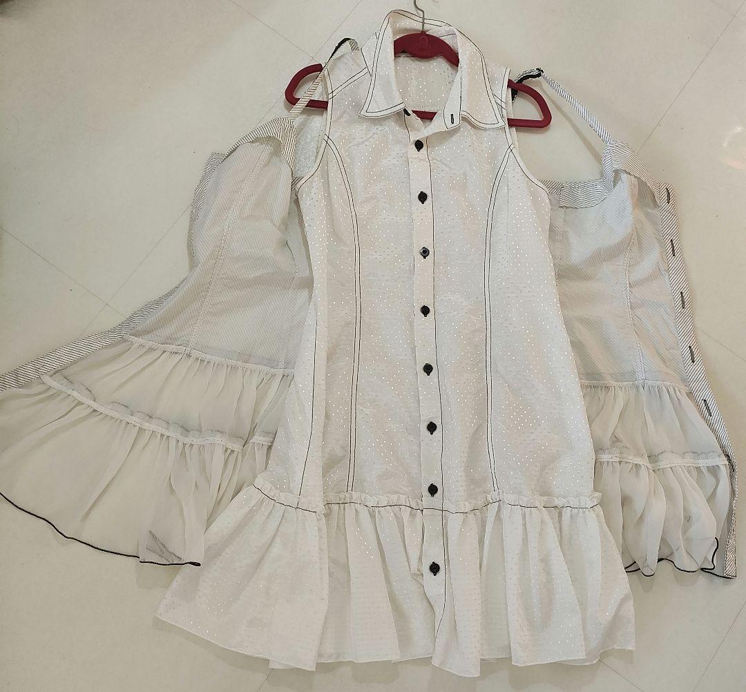 ALGONQUINS ノースリーブホワイトワンピース フリル付き