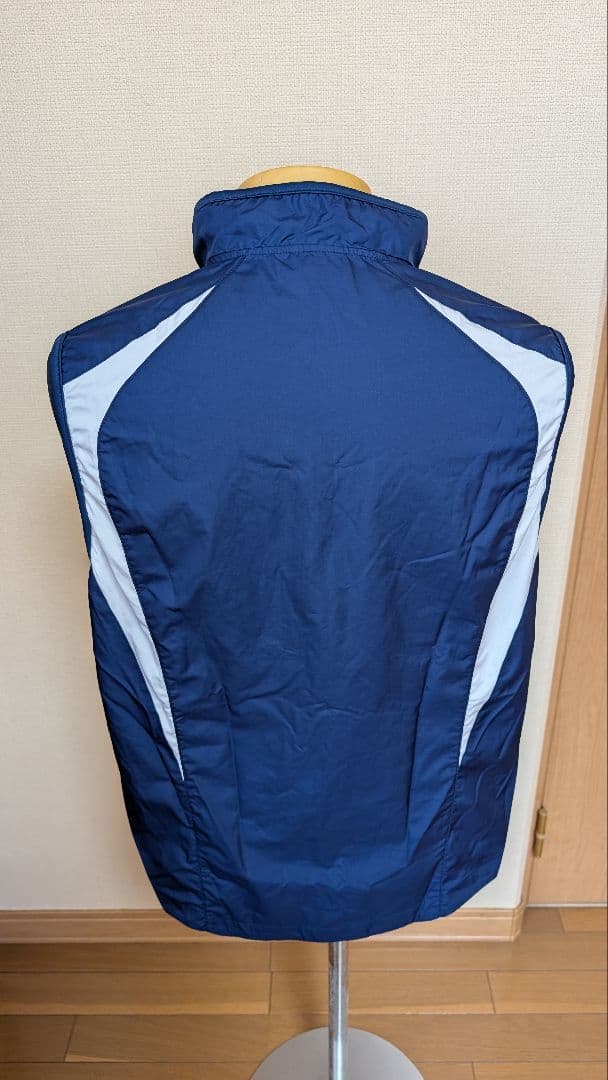 つ*な様 asics 日本体育大学 (駅伝部) ベスト　ネイビー ナイロンベスト