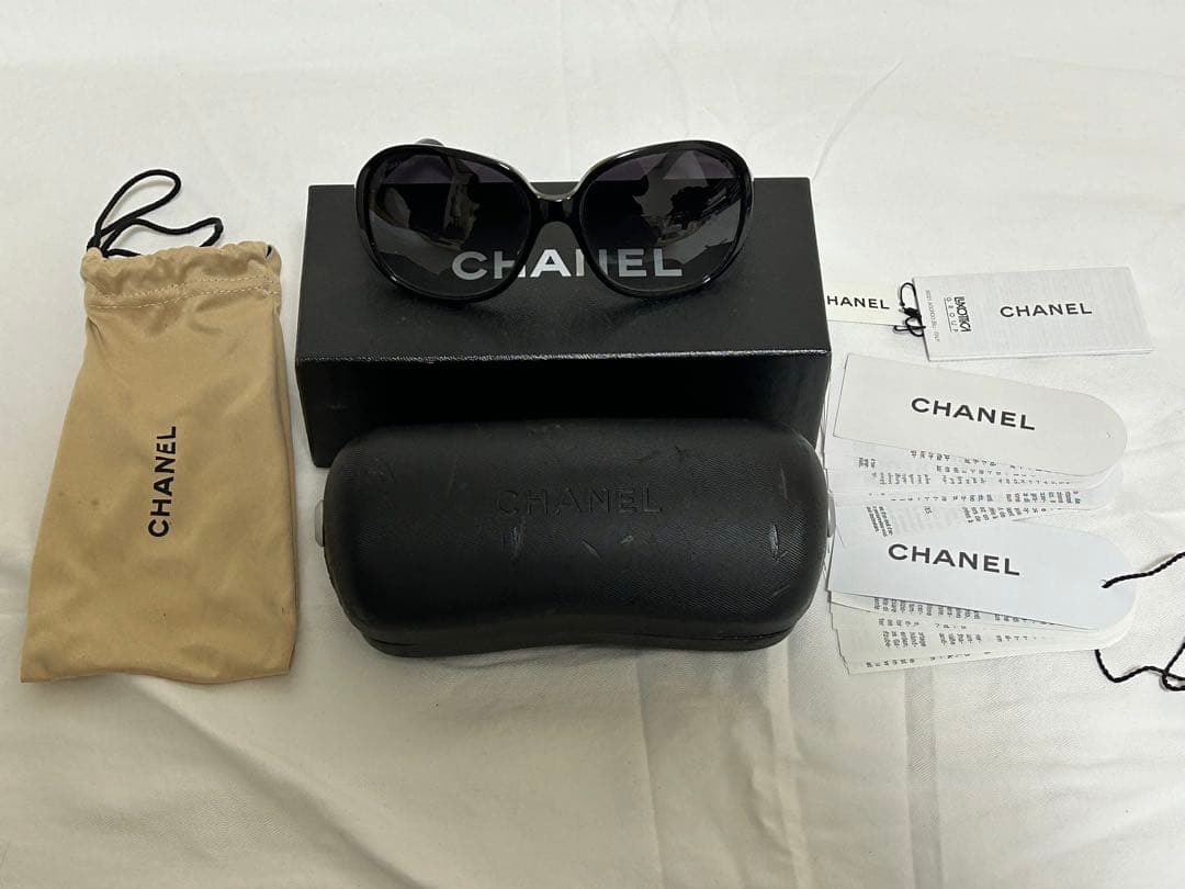 CHANEL シャネル ブラックサングラス イタリア製
