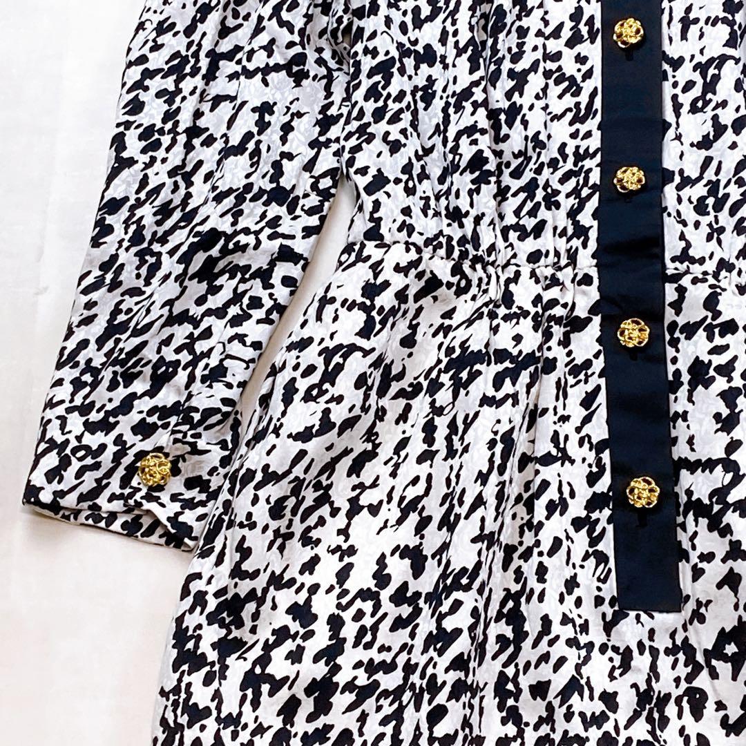美品 総シルク ウエストゴム ジバンシー 総柄 金ボタン LL 大きいサイズ