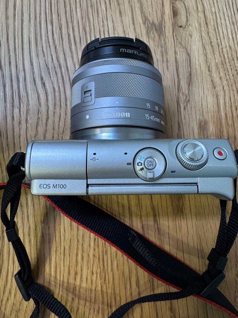 Canon デジタル一眼レフカメラ レンズ2本付き　EOSM100 WZKGY