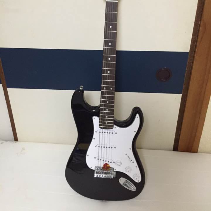 ベース黒白カラー