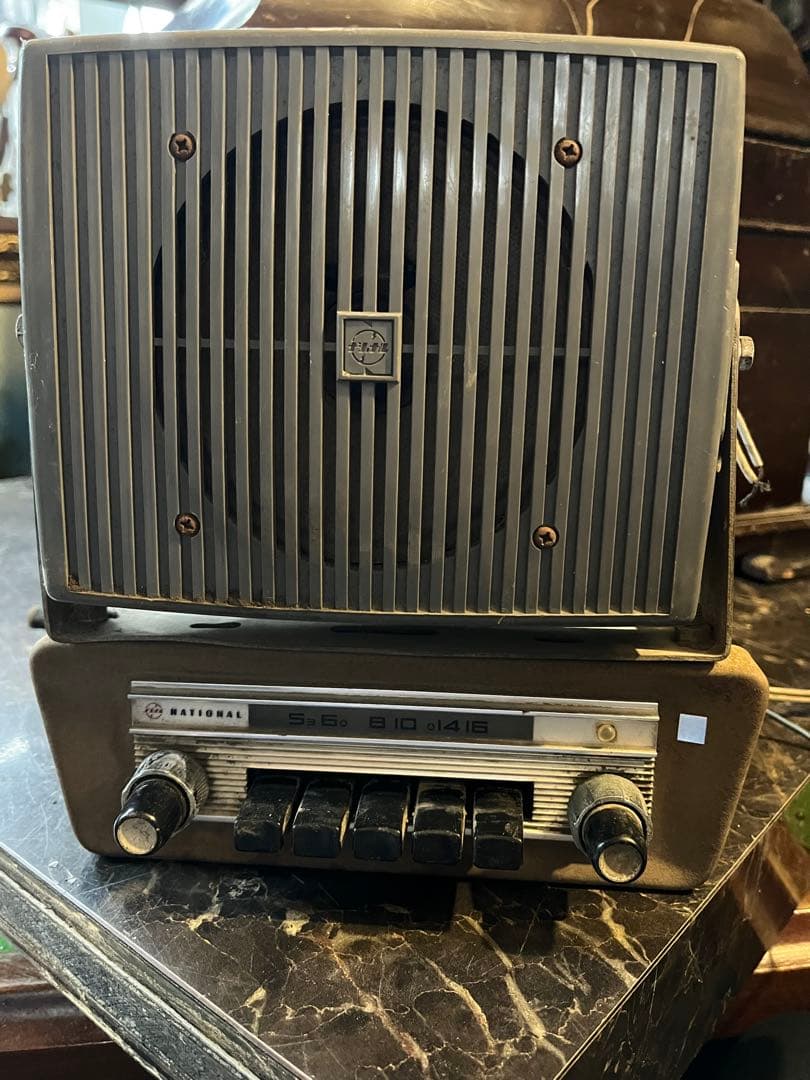 昭和レトロカーラジオ、カーラジオ、ナショナルカーラジオ、旧車ラジオ 旧車外付