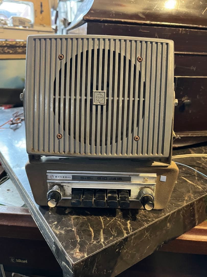昭和レトロカーラジオ、カーラジオ、ナショナルカーラジオ、旧車ラジオ 旧車外付