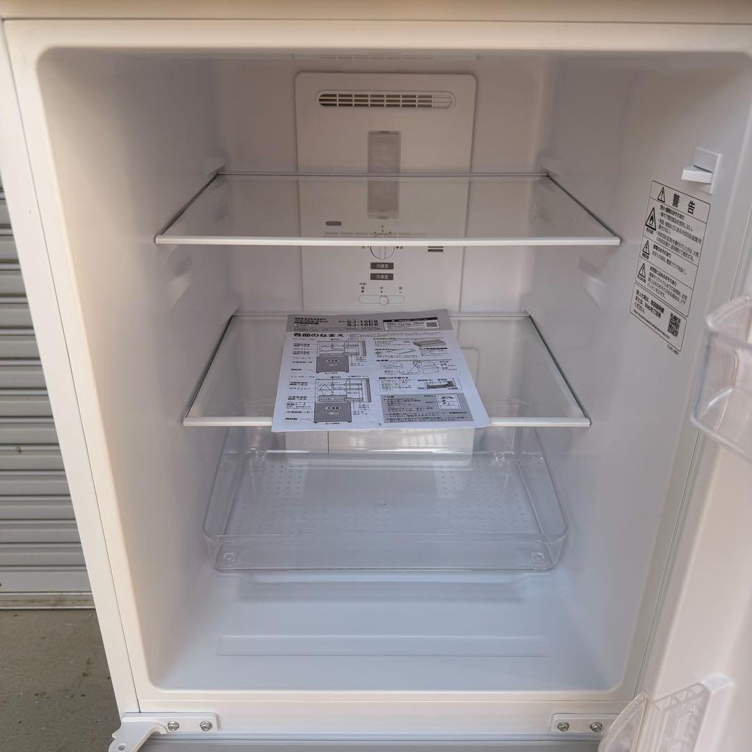 ● 美品 女性オーナー シャープ 冷蔵庫 SJ-15E8-KW 152L