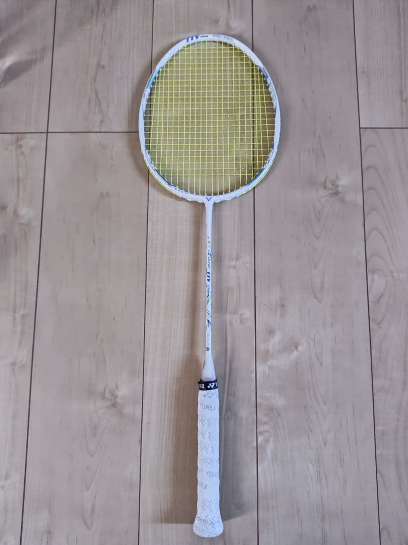 ひーろ　　スラスター TTY Ultima victor 　美品